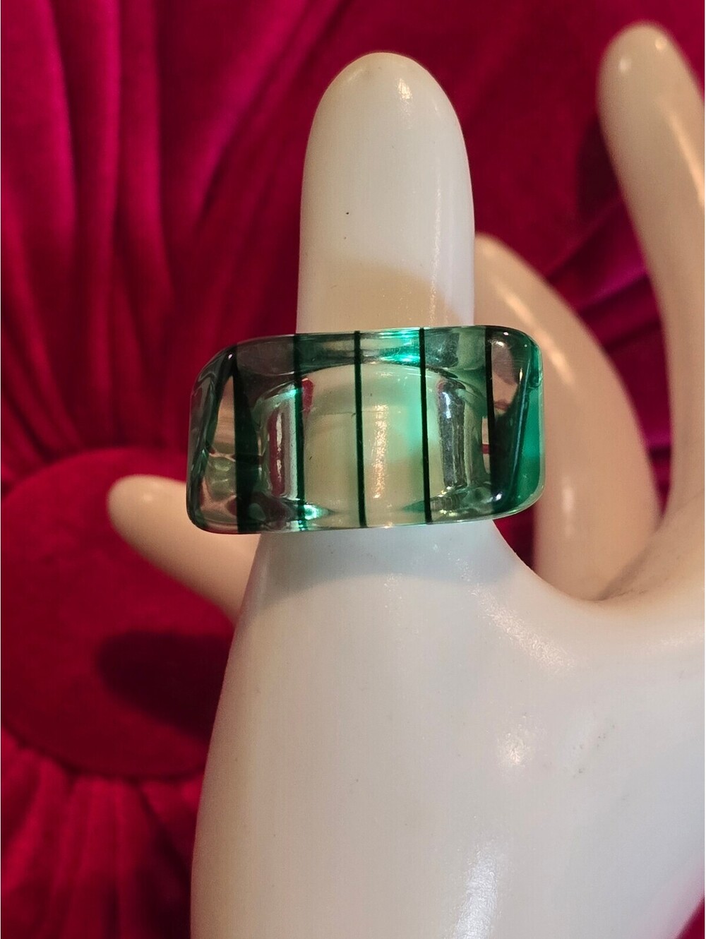 NOS Y2K Green Color Ring - Acrylic / Lucite Chunky Green Ring Size 7 VTG